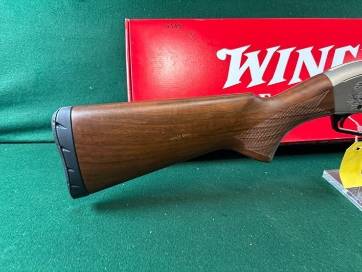 nib-winchester-sxp-12ga-shotgun-image-3