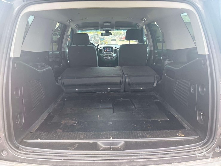 2018-chevrolet-tahoe-image-21