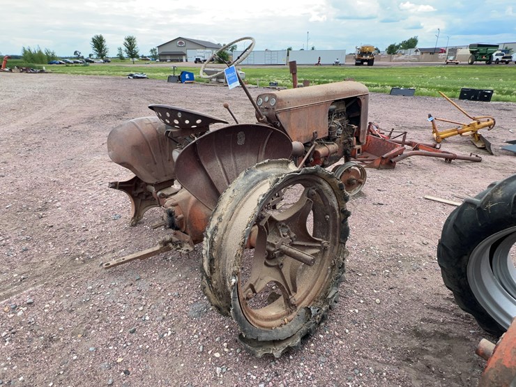 1942-j.i-case-tractor-image-6