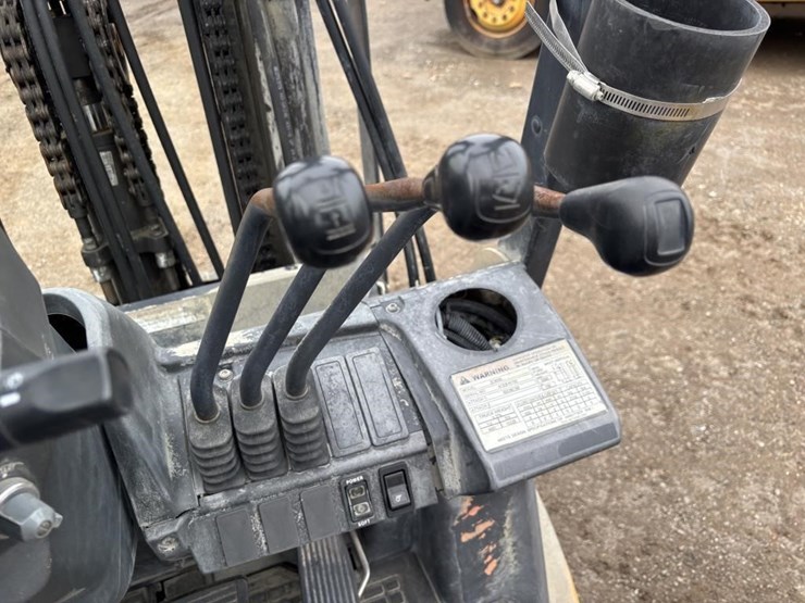 2016-caterpillar-2c6000-image-22