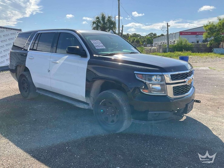 2018-chevrolet-tahoe-image-2
