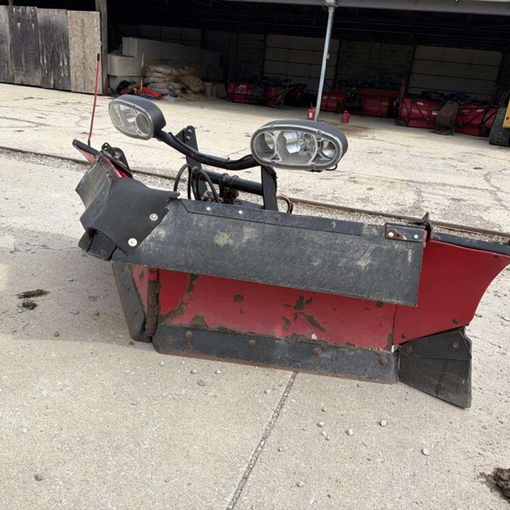 Boss 7ft 6in Power-V Snow Plow w/ 12in Extensions