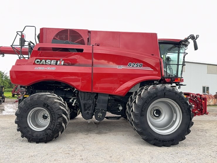 2022-case-ih-8250-image-97