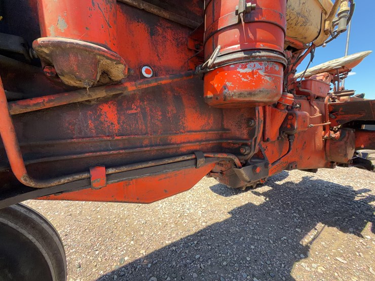 1958-case-801-b-tractor-image-21