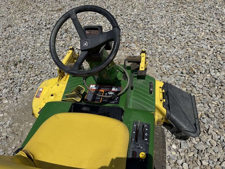 john-deere-f525-image-10
