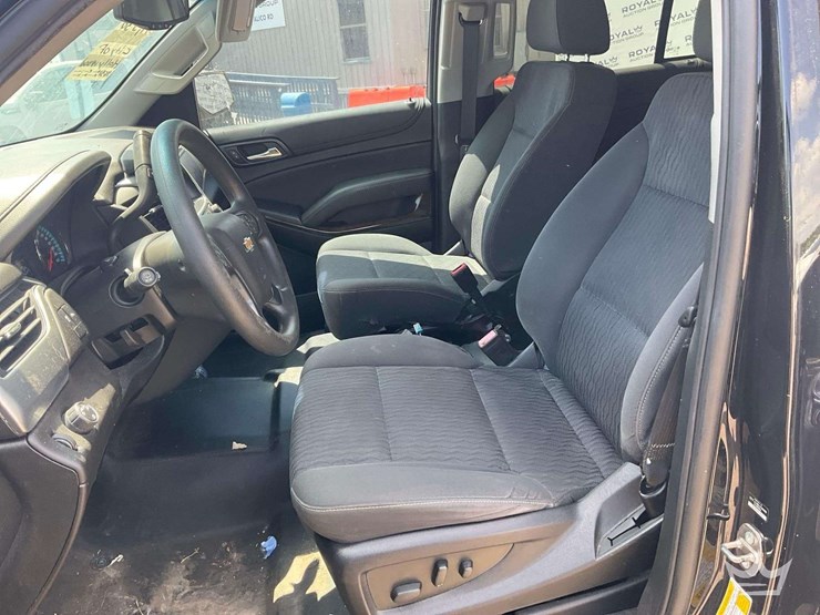 2019-chevrolet-tahoe-image-21