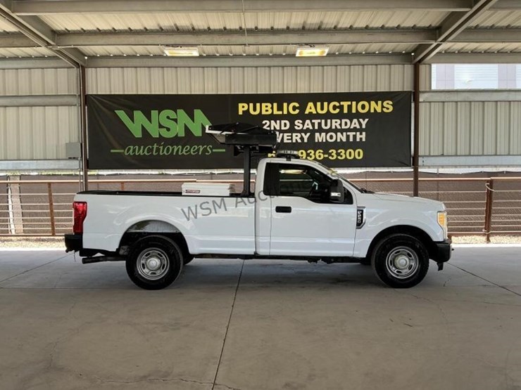 2017-ford-f250-image-1