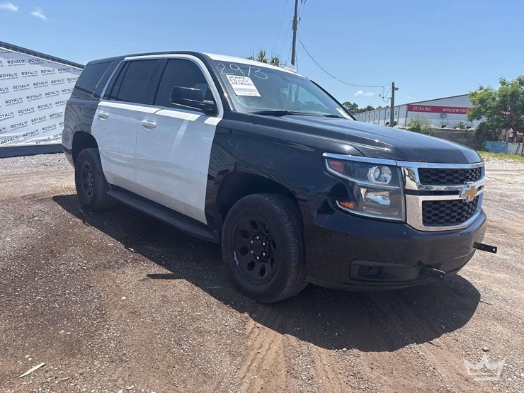 2019-chevrolet-tahoe-image-2