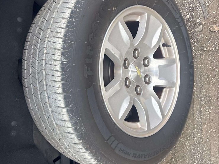 2018-chevrolet-tahoe-image-22