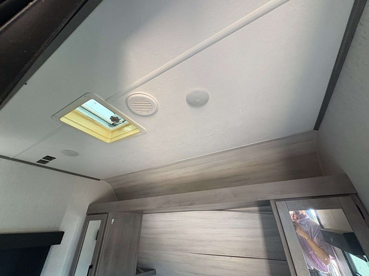 2021-keystone-kodiak-se-travel-trailer-image-17
