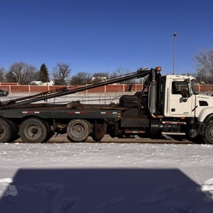 2006 Mack CV713 Granite Rolloff Truck