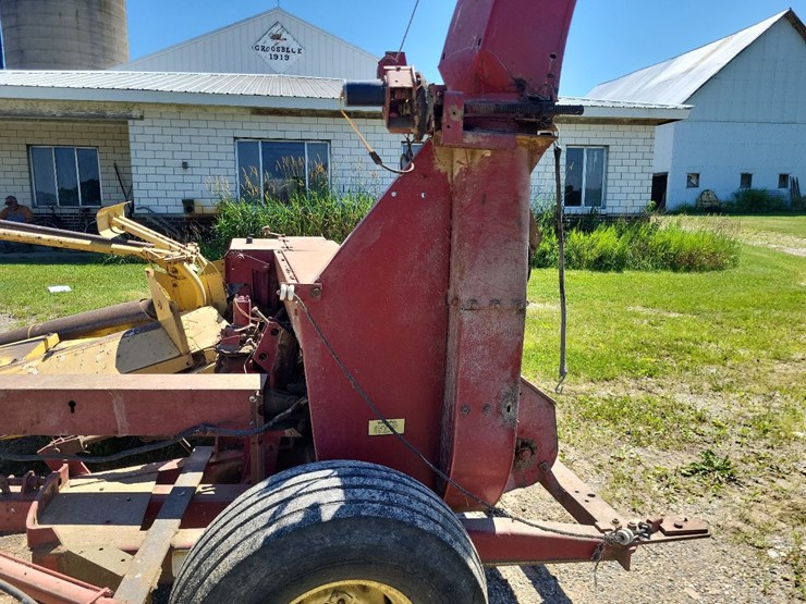new-holland-890-image-16