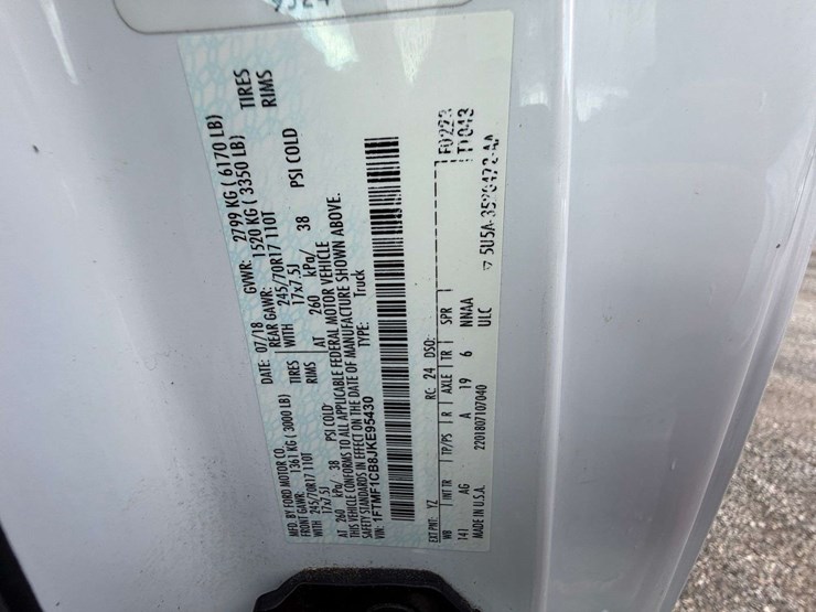 2018-ford-f150-image-24