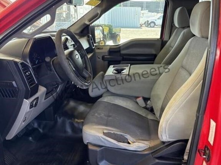 2016-ford-f150-image-22