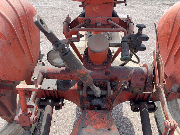 1951-j.i-case-tractor-image-15