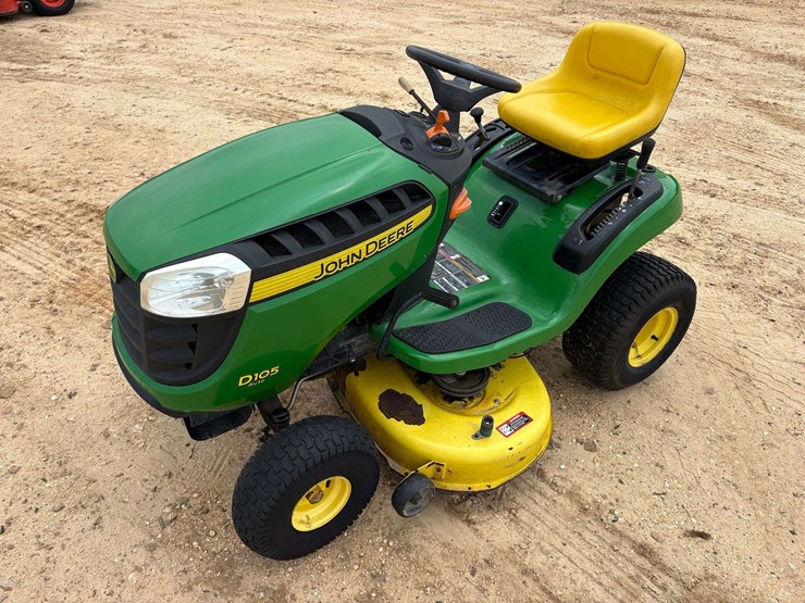 john-deere-la-image-1
