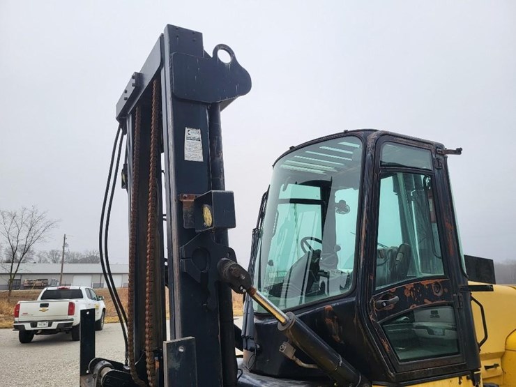 2012-yale-forklift-image-12