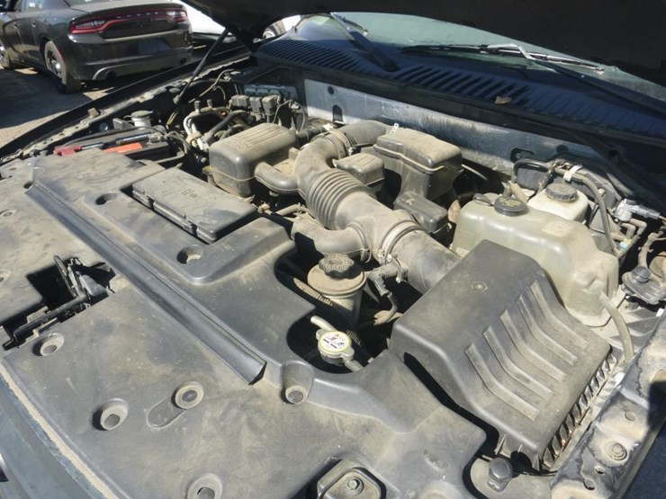 2011-ford-expedition-image-11