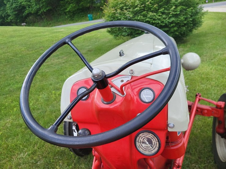 1951-ford-8n-image-46
