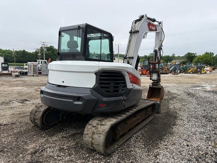 2022-bobcat-e88-image-4