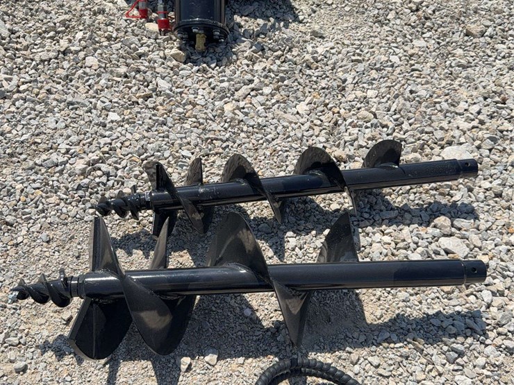 hydraulic-auger-attachment-with-two-augers-image-6