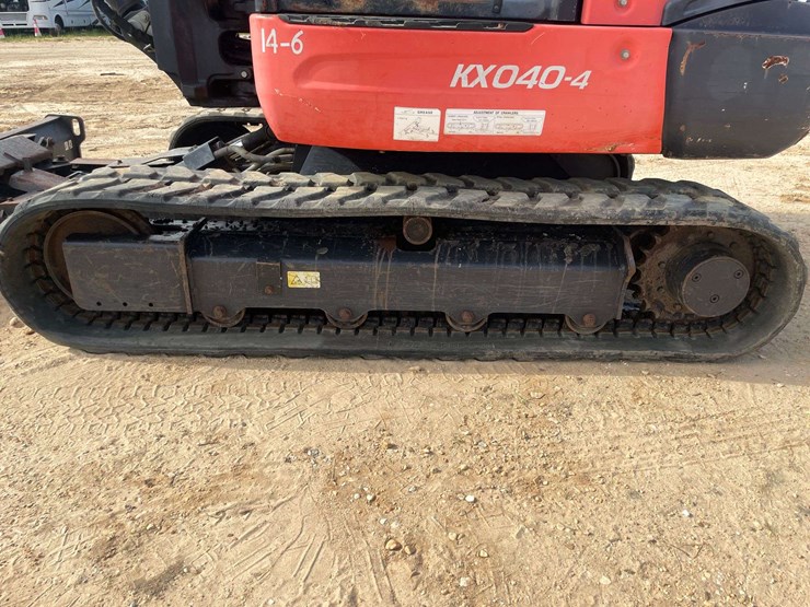 2014-kubota-kx040-4-image-16