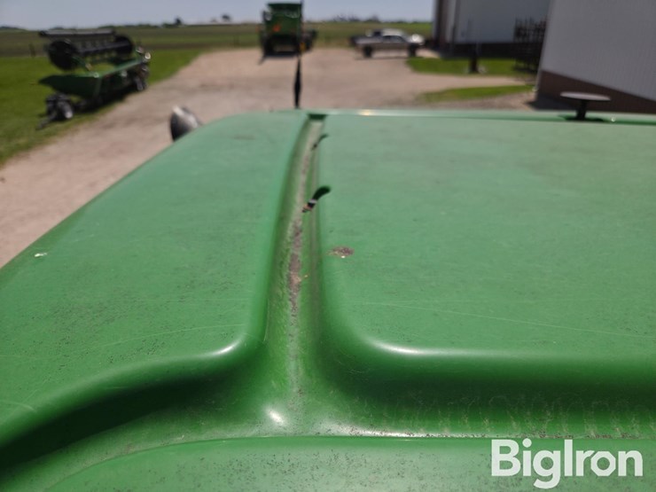 2014-john-deere-6140m-image-16