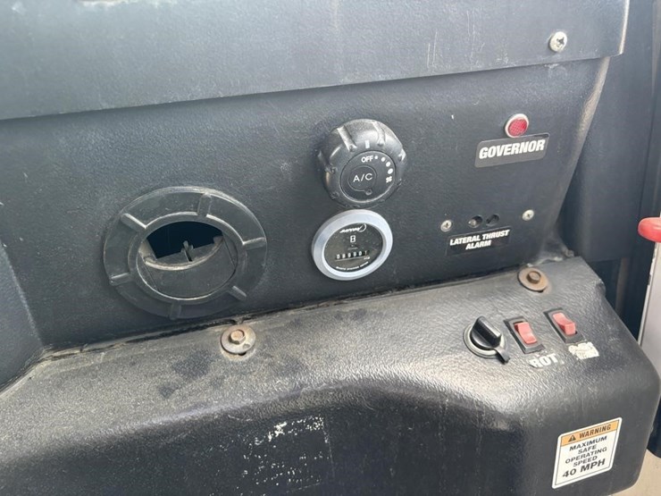 2010-westward-meter-utility-cart-image-22