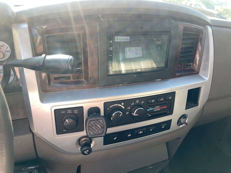 2008-dodge-ram-2500-image-13