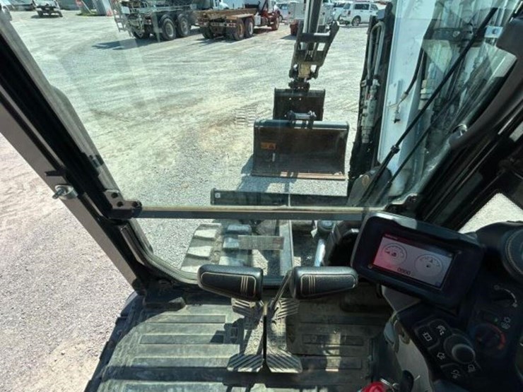 2022-bobcat-e88-image-18
