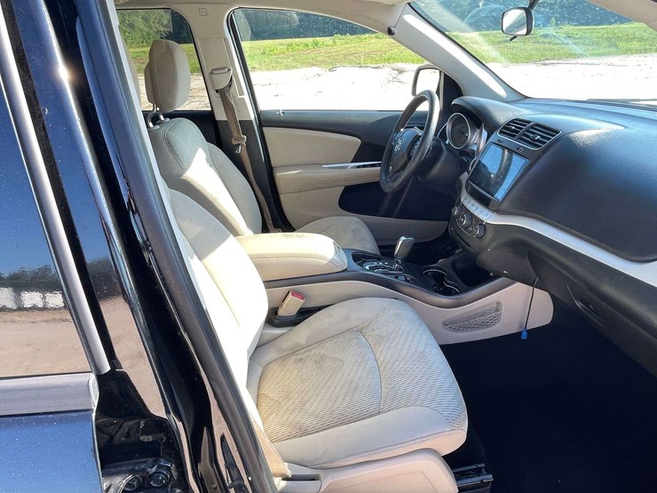 2018-dodge-journey-image-18