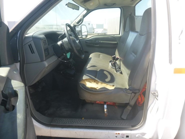 2002-ford-f550-image-20