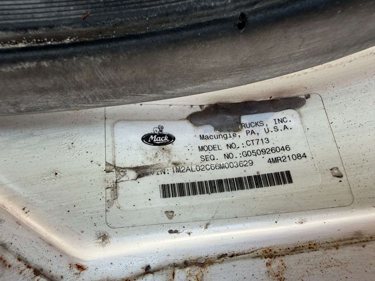 2006-mack-granite-ct713-image-51