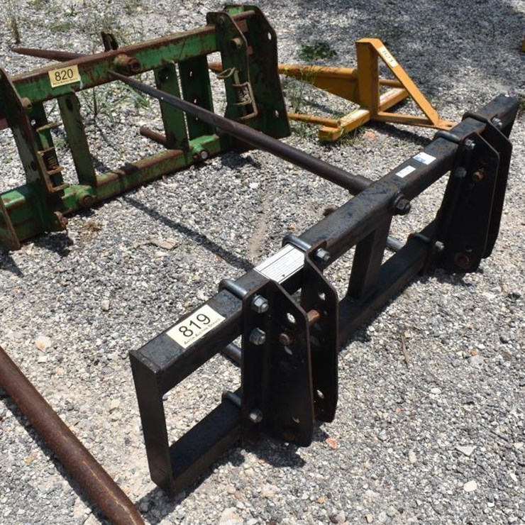 LOADER HAY SPEAR