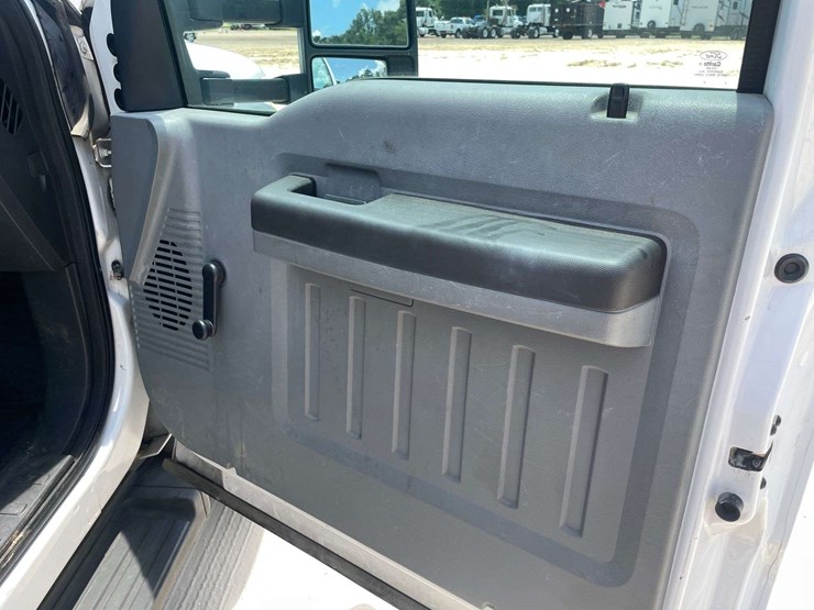 2012-ford-f450-image-17