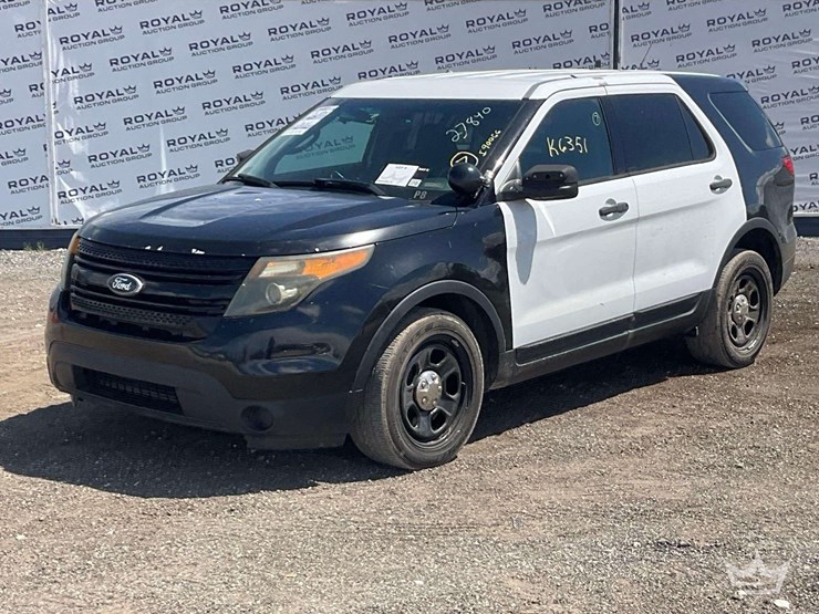 2015-ford-explorer-image-1