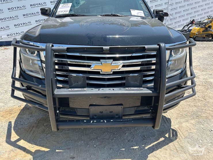 2020-chevrolet-tahoe-image-23