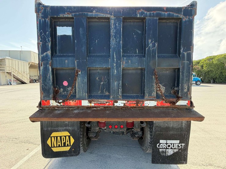 2006-mack-granite-ct713-image-8