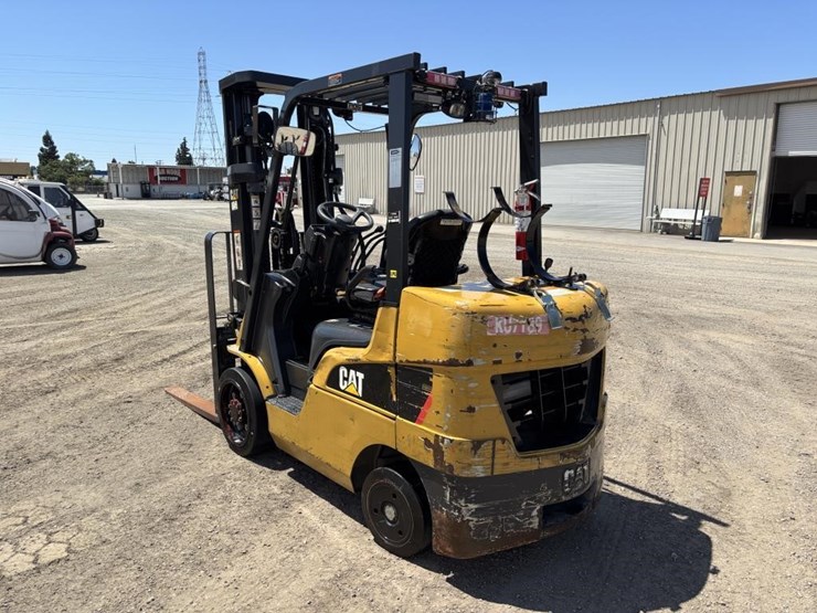 2020-caterpillar-2c6000-image-4