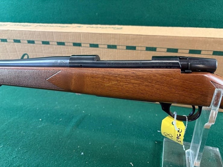 nib-weatherby-vanguard-300-wby-mag-rifle-image-9