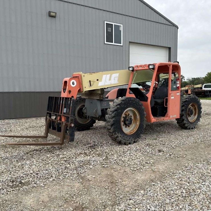 2007 JLG G6-42A