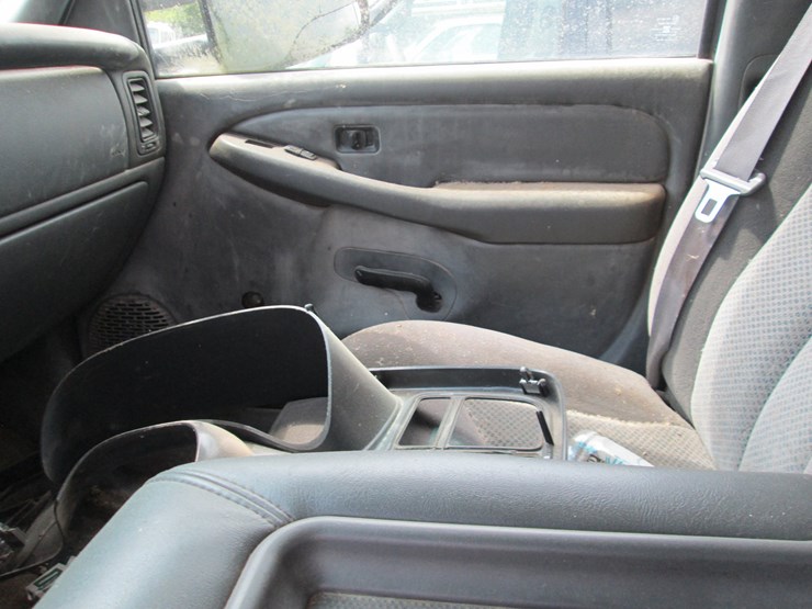 2006-chevrolet-2500hd-image-26