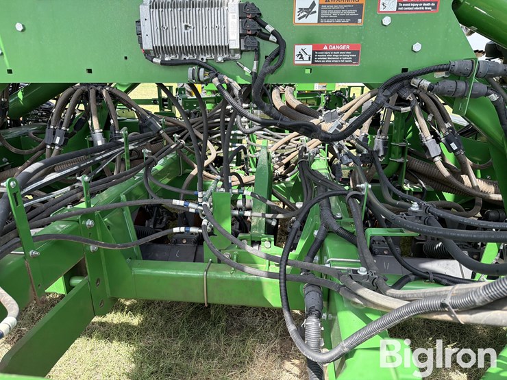 2023-john-deere-n560-image-13