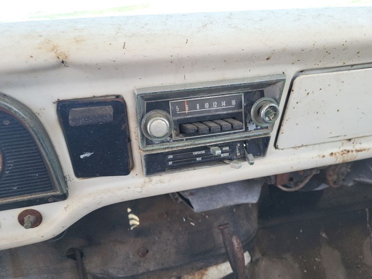 ford-f700-image-39