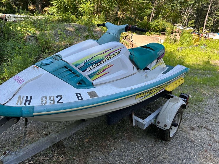 1997-yamaha-wave-raider-700-wave-runner-jet-ski-w/single-axle-trailer,-image-2