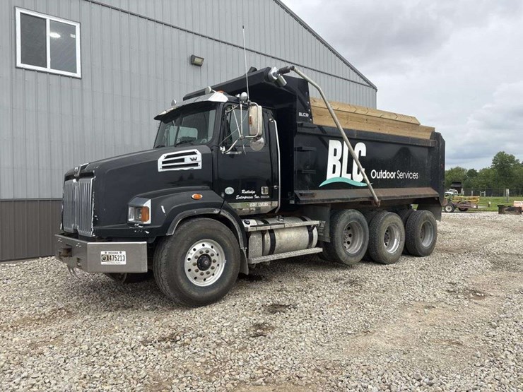 2018-western-star-4700-image-1