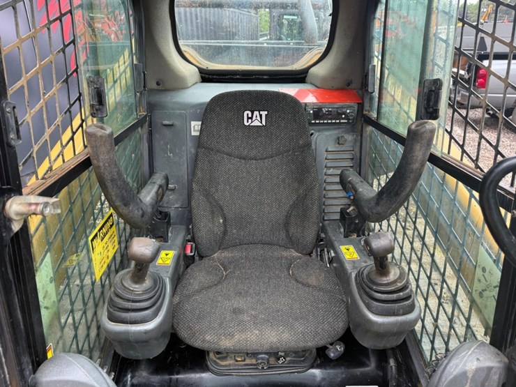 2018-caterpillar-299d2-image-20