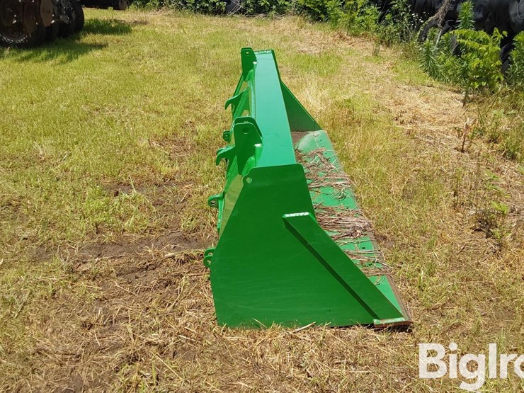 john-deere-8-image-5