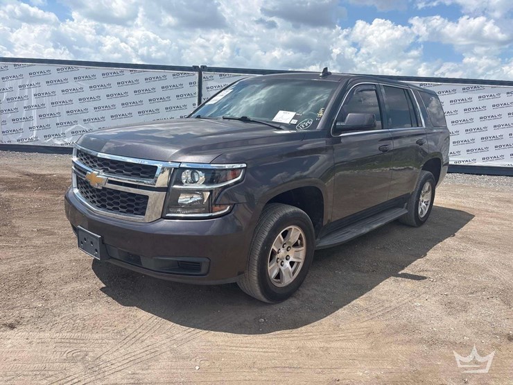 2018-chevrolet-tahoe-image-1