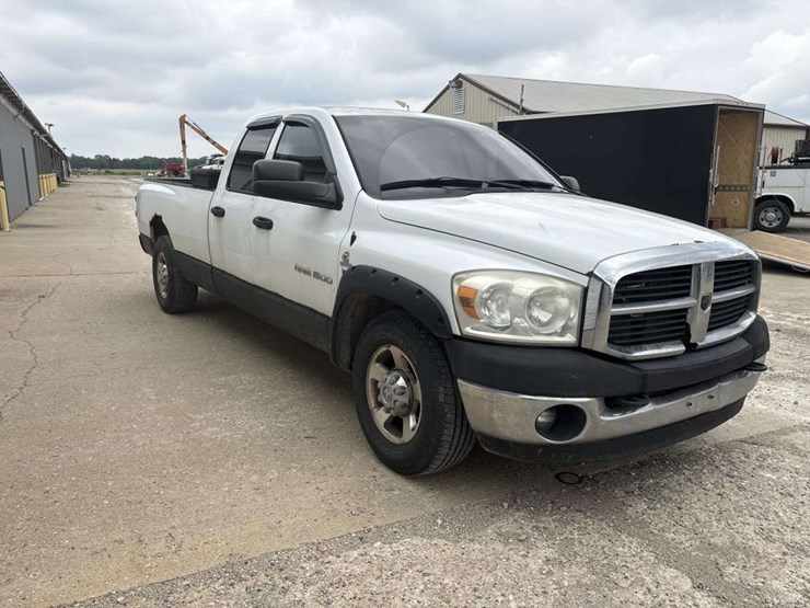 2008-dodge-1500-image-5